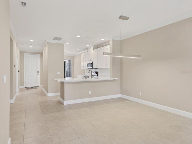 13604 MESSINA LOOP 102, Bradenton, FL 34211