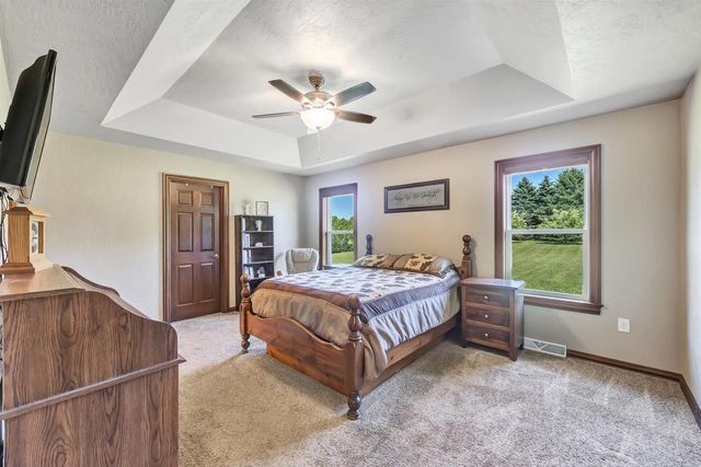 988 CREEK COURT, Little Suamico, WI 54141
