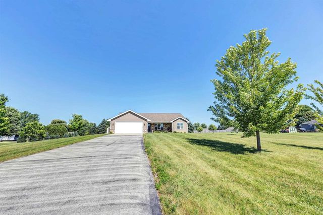 988 CREEK COURT, Little Suamico, WI 54141