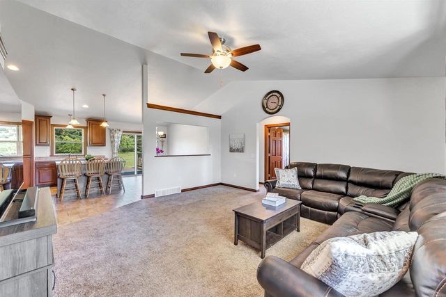 988 CREEK COURT, Little Suamico, WI 54141