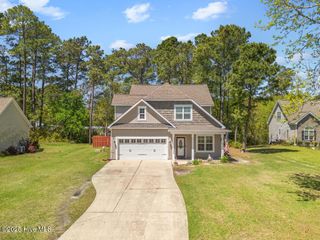 309 Chadwick Shores Drive, Sneads Ferry, NC 28460