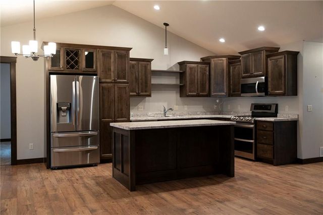 6376 Wilder Lane, Eau Claire, WI 54703