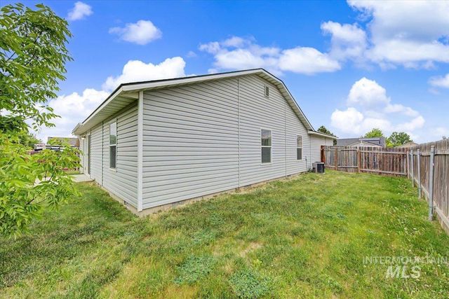 16607 Chino Ave, Caldwell, ID 83607