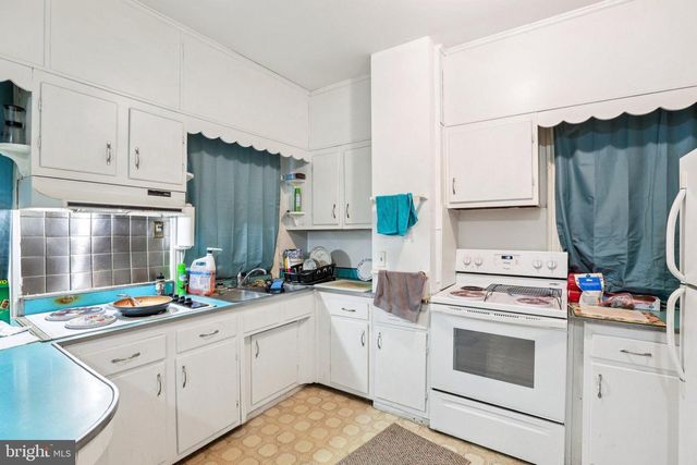 10 N MAIN ST, Woodsboro, MD 21798