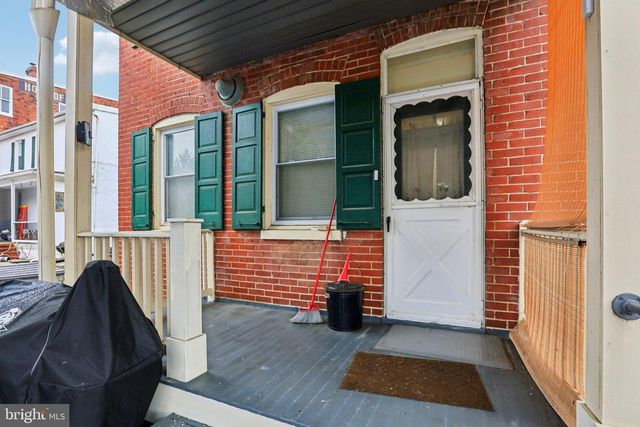 10 N MAIN ST, Woodsboro, MD 21798