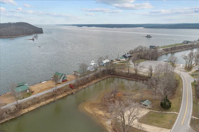 269 Paradise Ln, Stewart, TN 37175