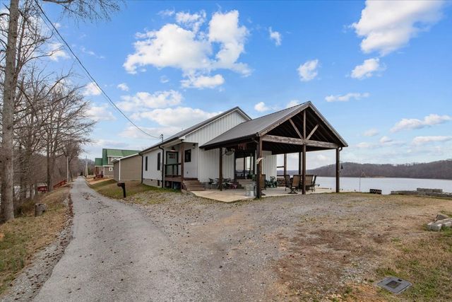 269 Paradise Ln, Stewart, TN 37175