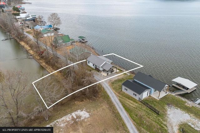 269 Paradise Ln, Stewart, TN 37175