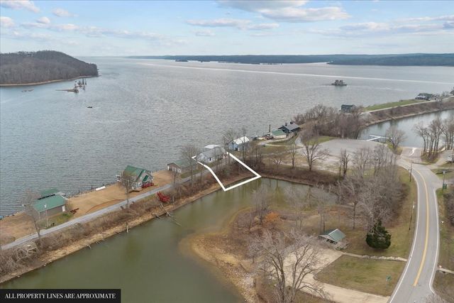 269 Paradise Ln, Stewart, TN 37175