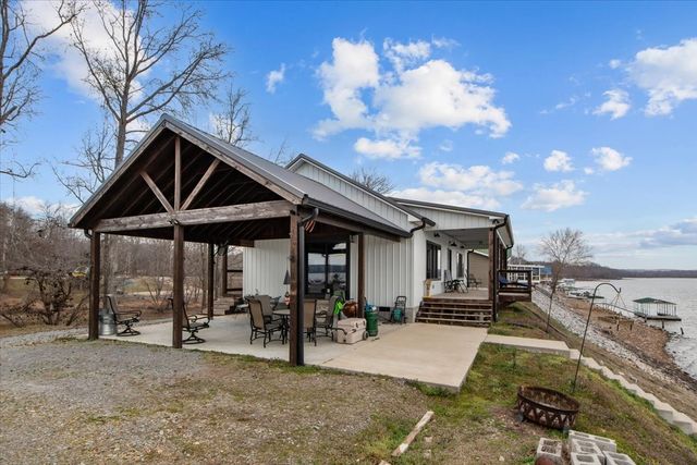 269 Paradise Ln, Stewart, TN 37175