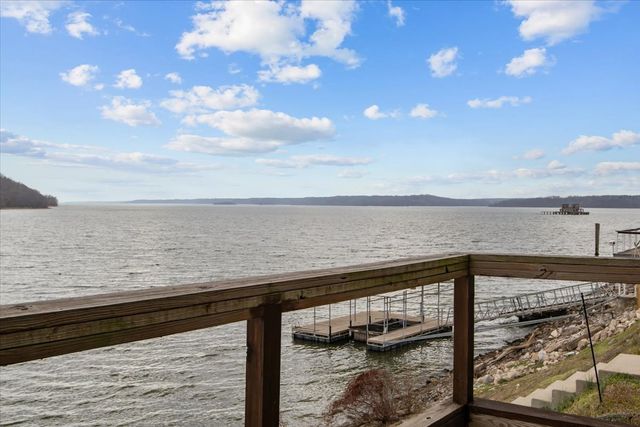 269 Paradise Ln, Stewart, TN 37175