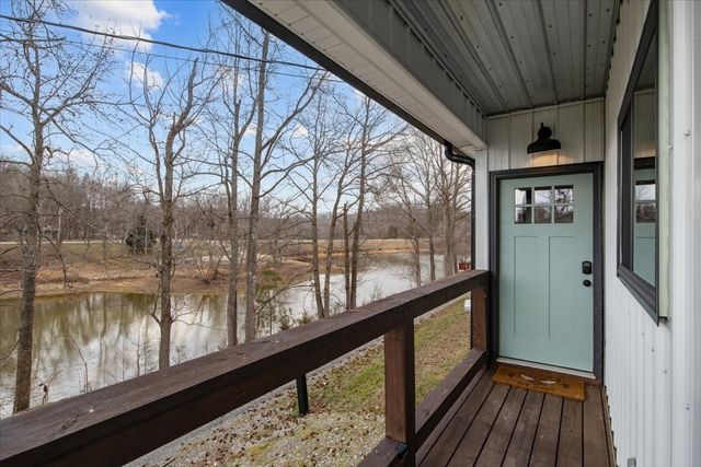 269 Paradise Ln, Stewart, TN 37175