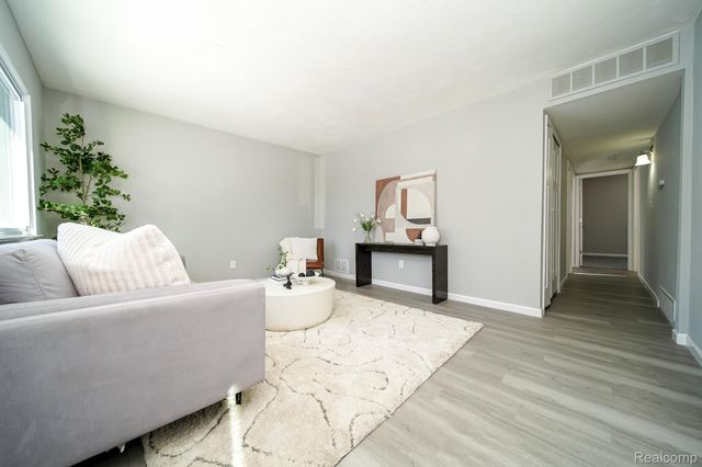 6179 Fellrath Street, Taylor, MI 48180