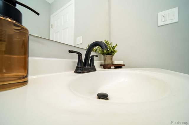 6179 Fellrath Street, Taylor, MI 48180