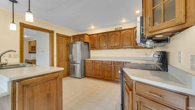 12232 Amber Court, Plymouth, IN 46563