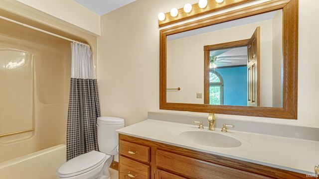 12232 Amber Court, Plymouth, IN 46563
