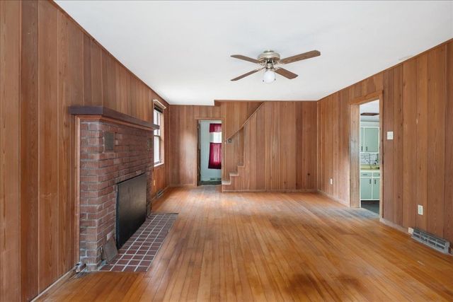 23 Hanna Road, Highgate, VT 05459