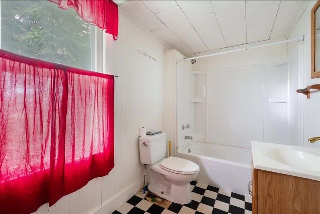 23 Hanna Road, Highgate, VT 05459