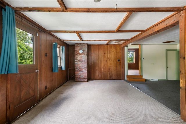 23 Hanna Road, Highgate, VT 05459