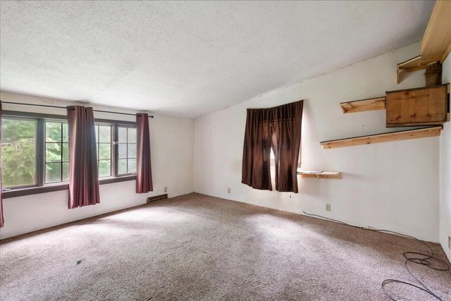 23 Hanna Road, Highgate, VT 05459