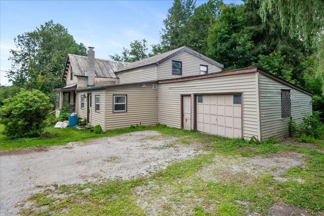 23 Hanna Road, Highgate, VT 05459