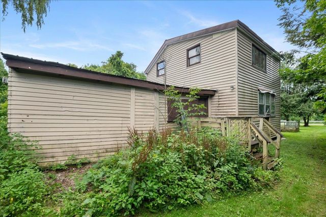 23 Hanna Road, Highgate, VT 05459