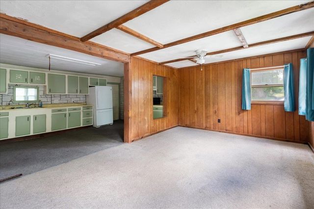 23 Hanna Road, Highgate, VT 05459