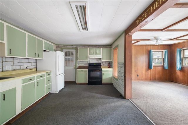 23 Hanna Road, Highgate, VT 05459