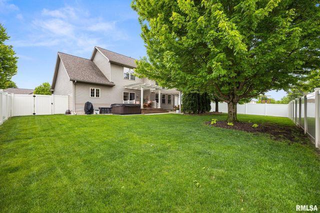 7023 White Fir Drive, Edwards, IL 61528