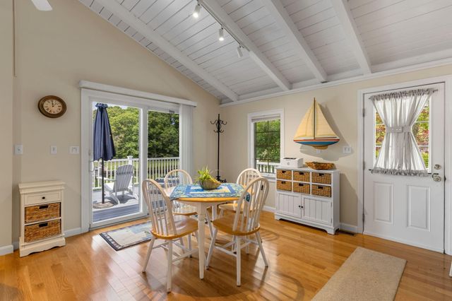 133 Edgewater Drive W, Teaticket, MA 02536