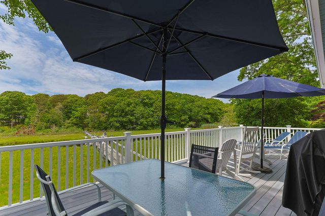 133 Edgewater Drive W, Teaticket, MA 02536