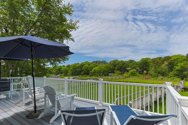 133 Edgewater Drive W, Teaticket, MA 02536