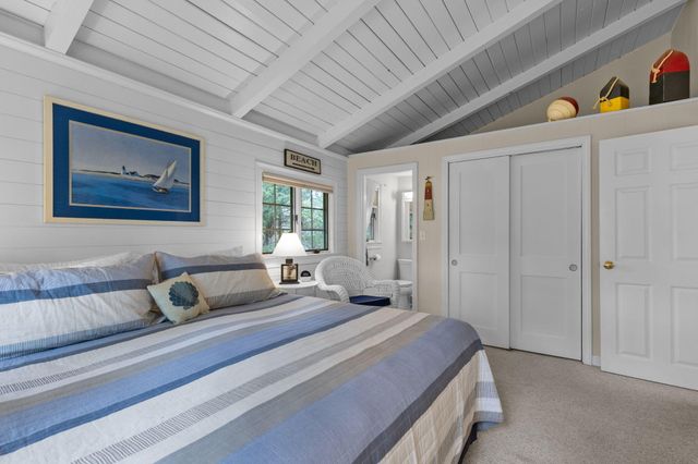 133 Edgewater Drive W, Teaticket, MA 02536