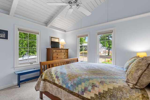 133 Edgewater Drive W, Teaticket, MA 02536