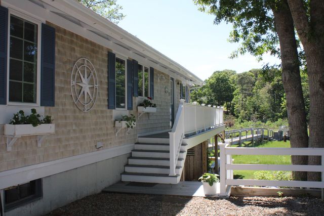 133 Edgewater Drive W, Teaticket, MA 02536
