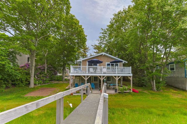 133 Edgewater Drive W, Teaticket, MA 02536