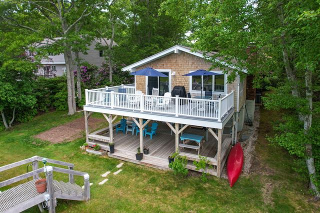 133 Edgewater Drive W, Teaticket, MA 02536
