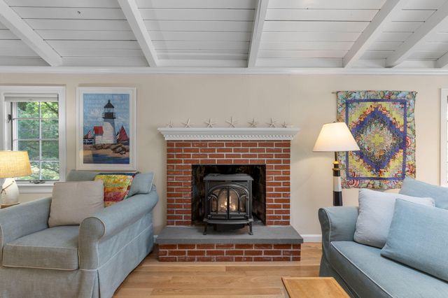133 Edgewater Drive W, Teaticket, MA 02536
