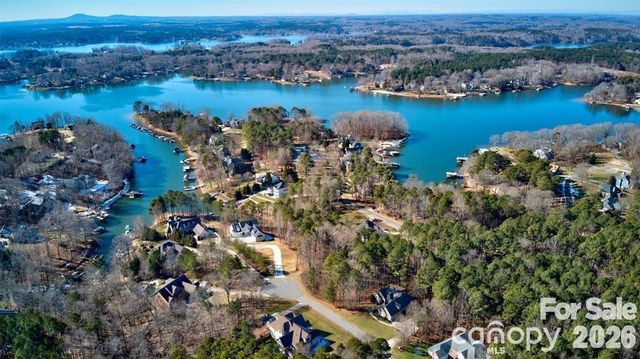 152 Fox Hunt Drive, Mooresville, NC 28117