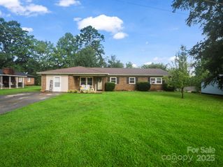 119 Oak Hill Drive, Forest City, NC 28043
