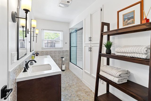 4321 Rand Lane, Sacramento, CA 95864