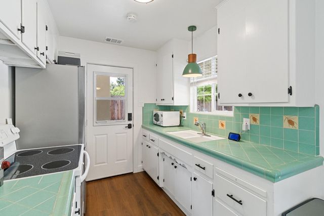 4321 Rand Lane, Sacramento, CA 95864