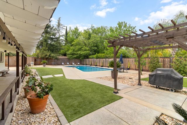 4321 Rand Lane, Sacramento, CA 95864