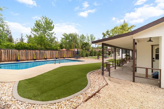 4321 Rand Lane, Sacramento, CA 95864