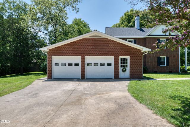 3152 Nc-87, Graham, NC 27253
