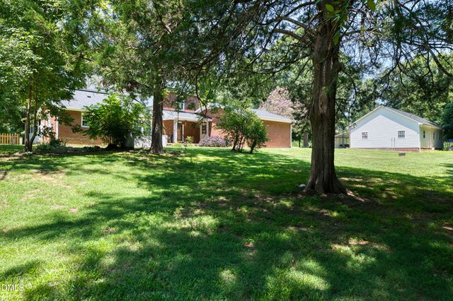 3152 Nc-87, Graham, NC 27253