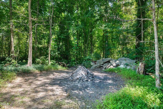 3152 Nc-87, Graham, NC 27253