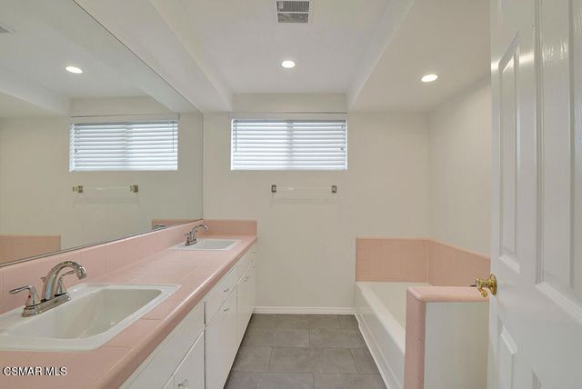 12754 Addison Street, Valley Village, CA 91607