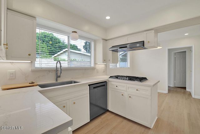 12754 Addison Street, Valley Village, CA 91607