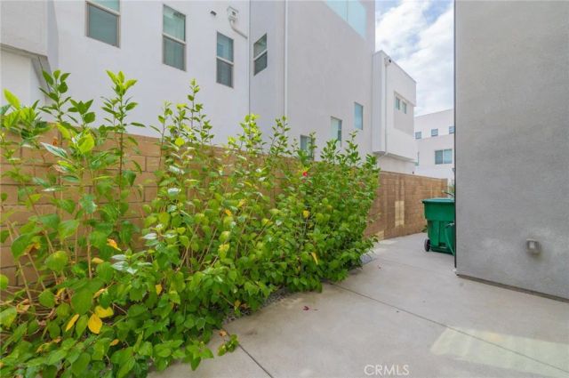 131 Pusan, Irvine, CA 92618